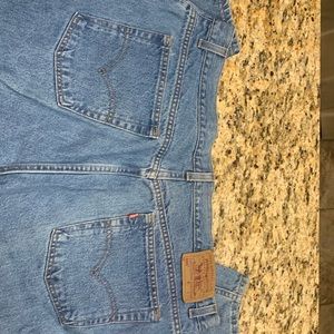 Women’s Levi’s original 550 jeans . Size 24 WS irregular